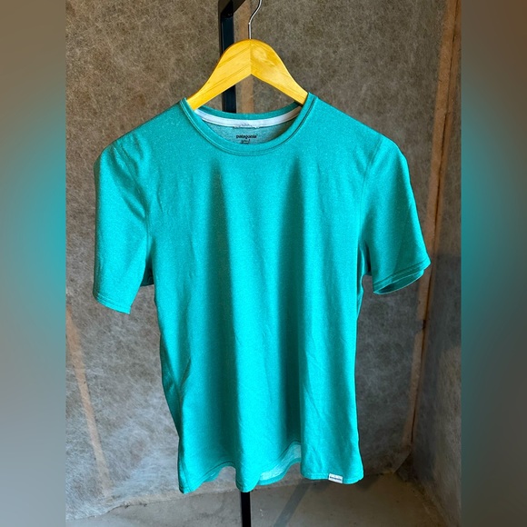 Patagonia Women’s Green Capilene1 Silk Weight Athletic Tee Size L - Picture 1 of 7